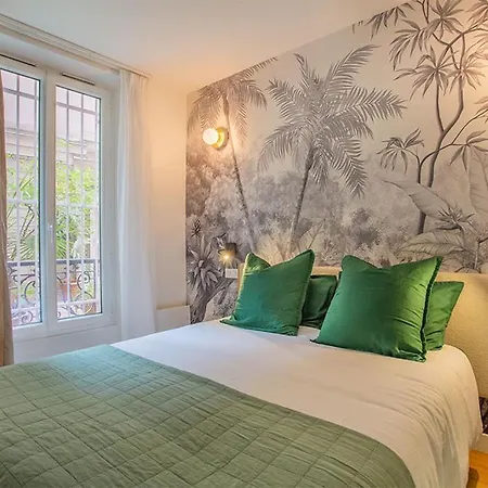 Appartamento Montmartre Rochechouart - 1 Bed Sleeps 2 Parigi