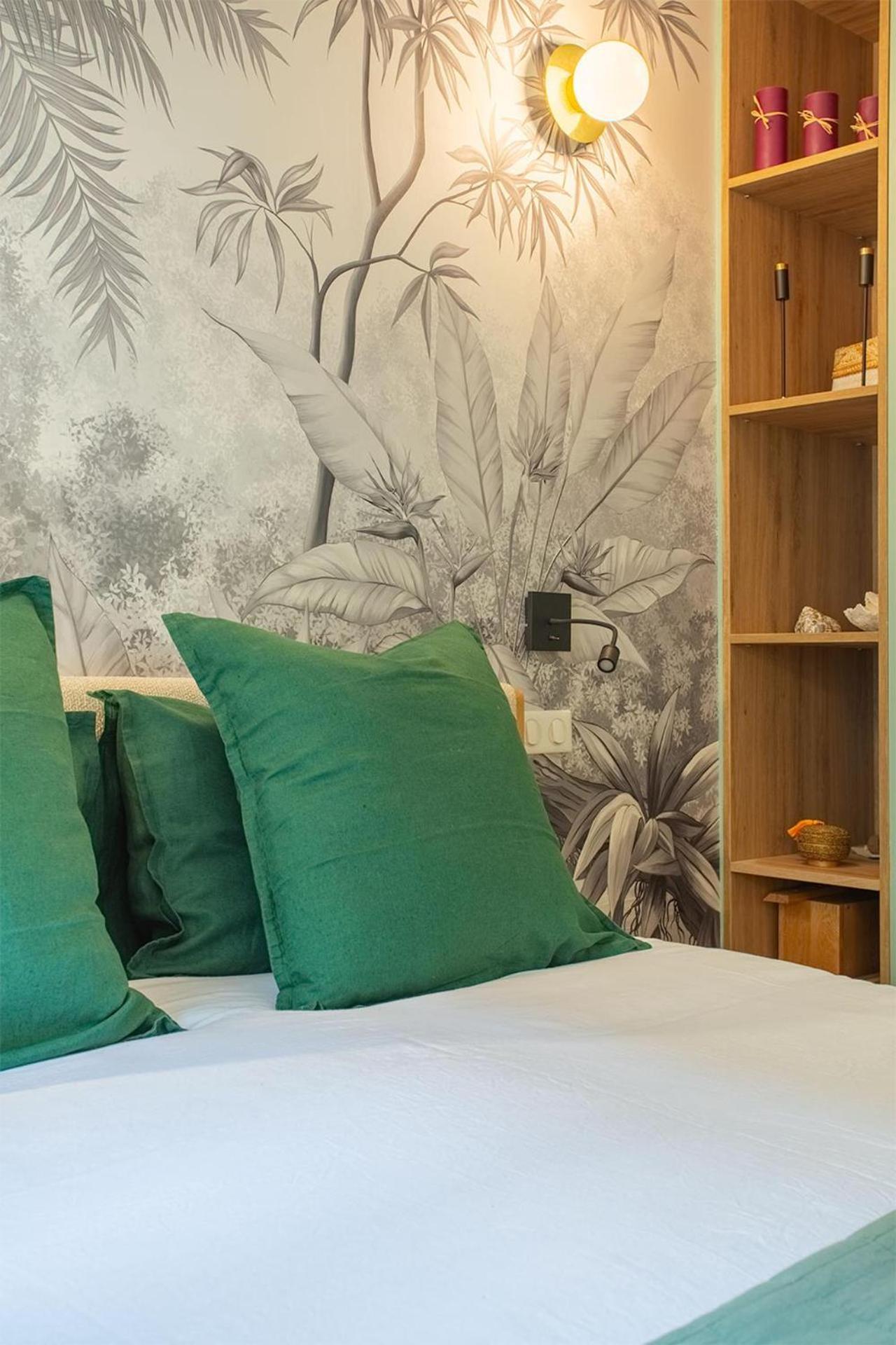 Montmartre Rochechouart - 1 Bed Apartment